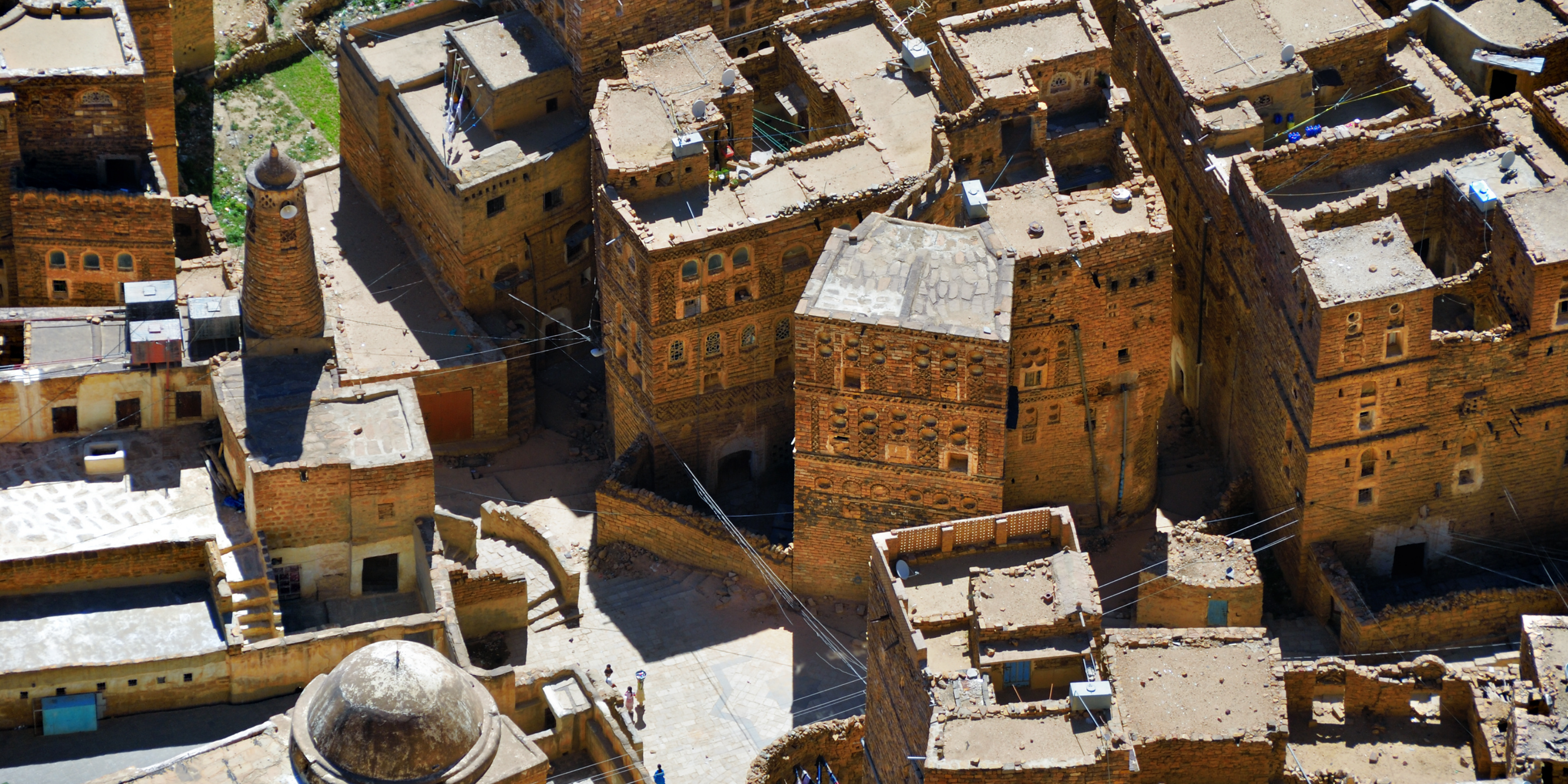 Yemeni Coffee Processing: Traditional Rooftop Drying and Its Impact on Flavour Hamdan Coffee
